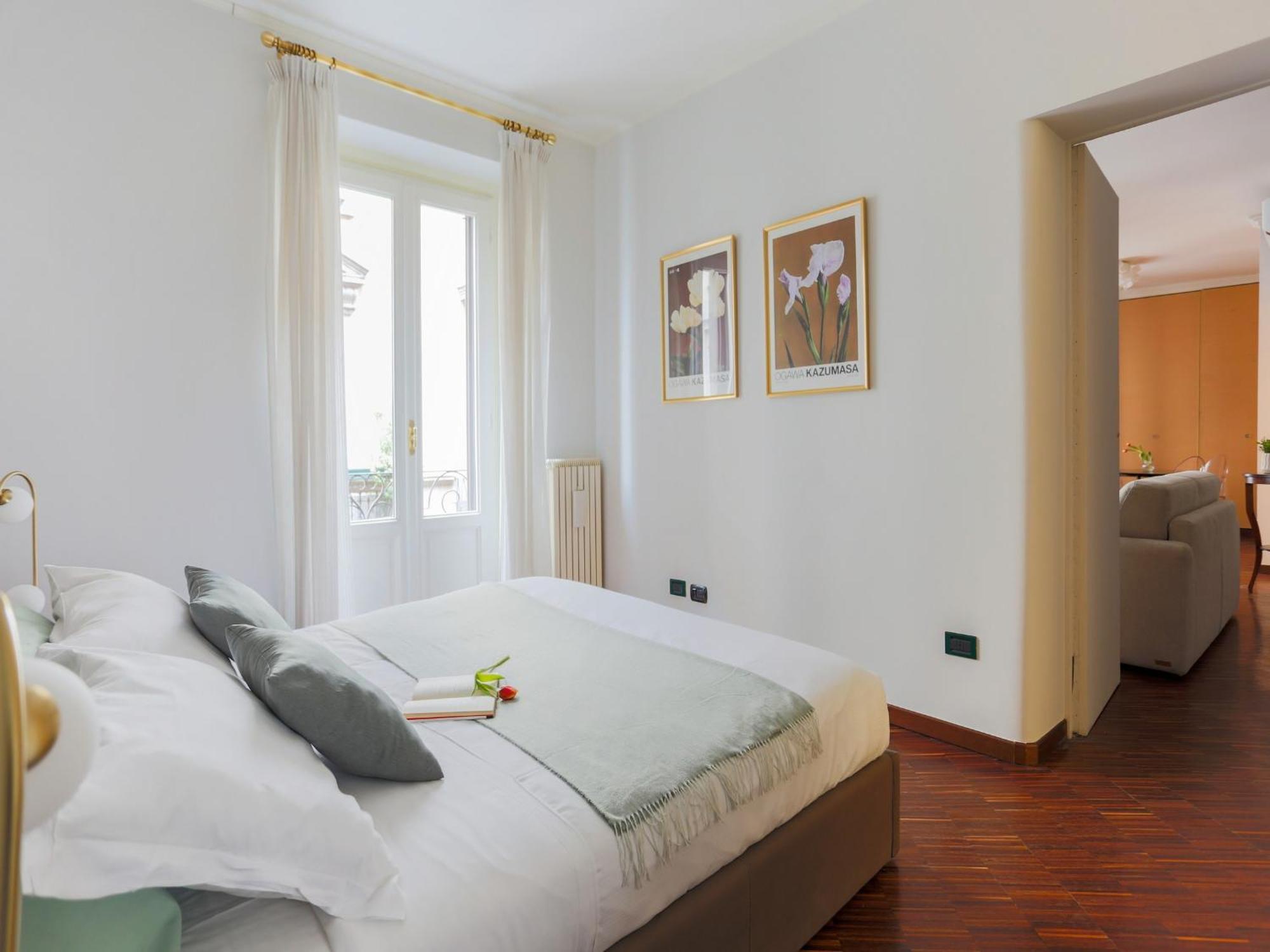 The Best Rent - Spacious One-Bedroom Apartment Near The Columns Of San Lorenzo Milano Dış mekan fotoğraf