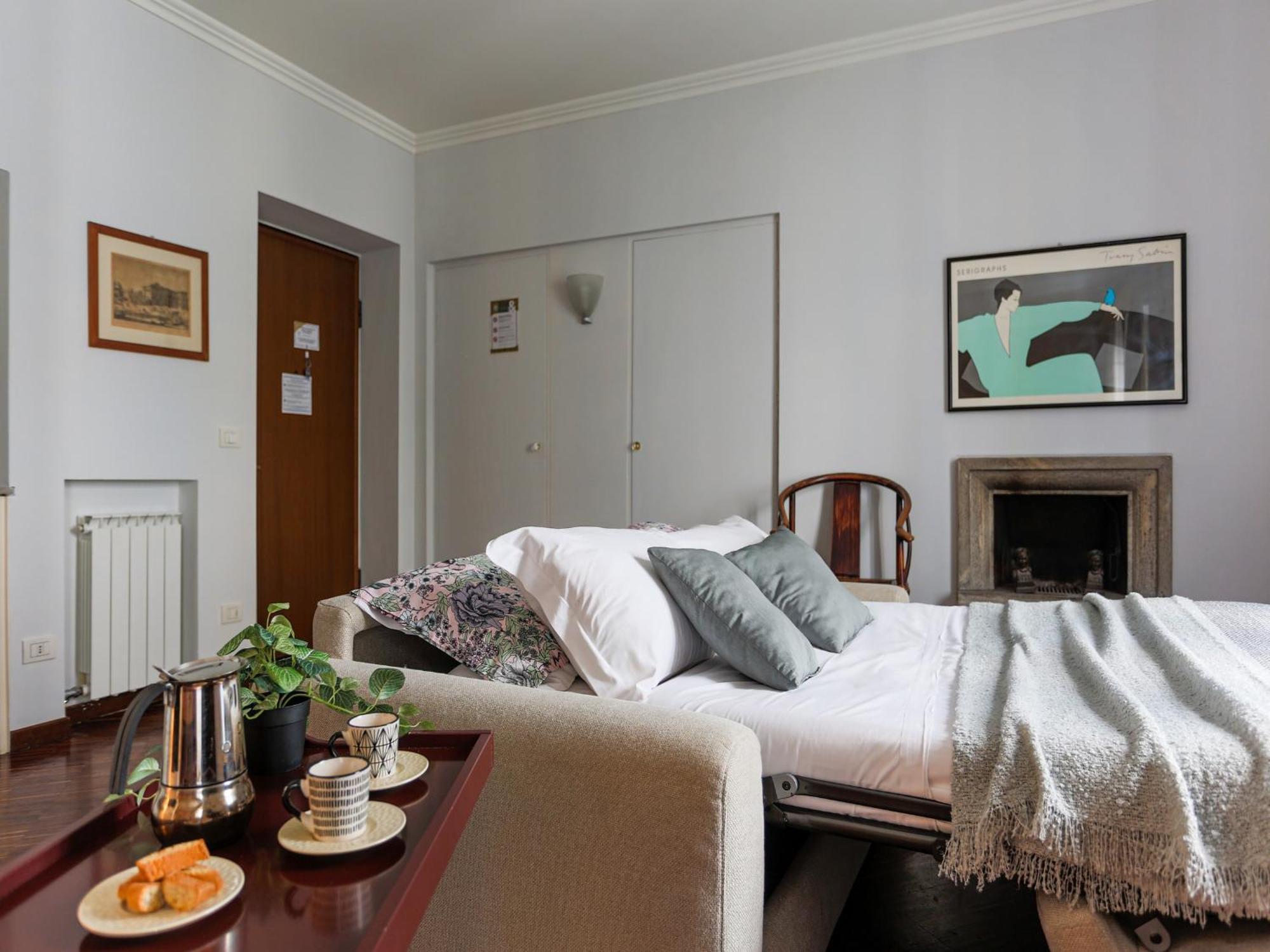 The Best Rent - Spacious One-Bedroom Apartment Near The Columns Of San Lorenzo Milano Dış mekan fotoğraf